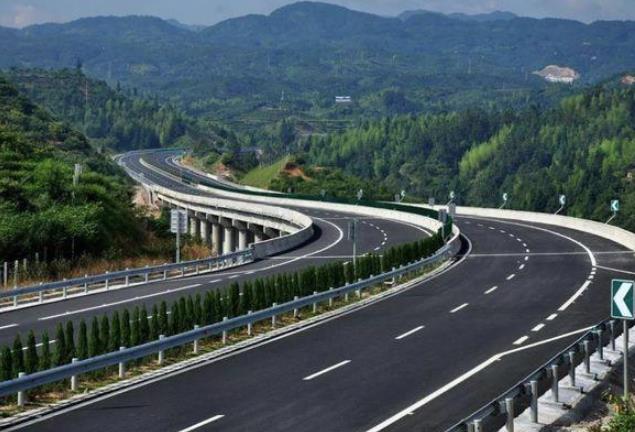 高速公路安全管理體系如何建立？