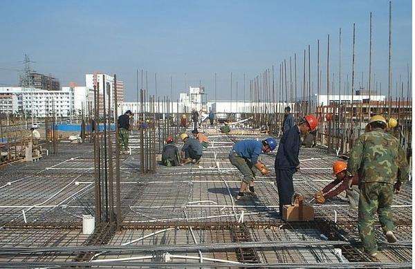 論施工企業(yè)安全生產(chǎn)管理 論施工企業(yè)安全生產(chǎn)管理